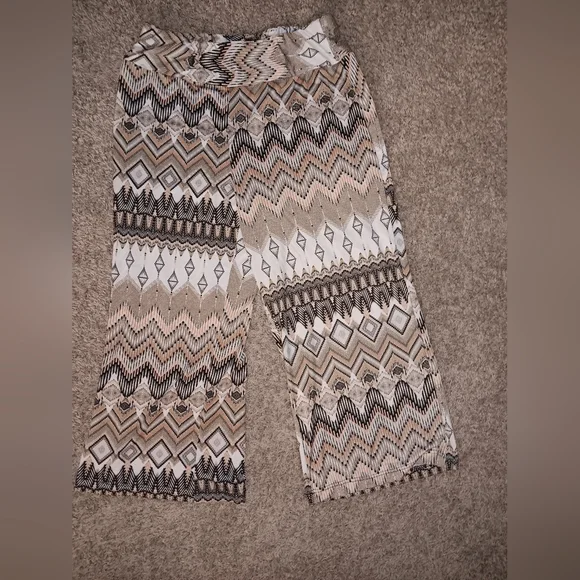 Robert Louis Multicolor Geometric Pants - Picture 4 of 5